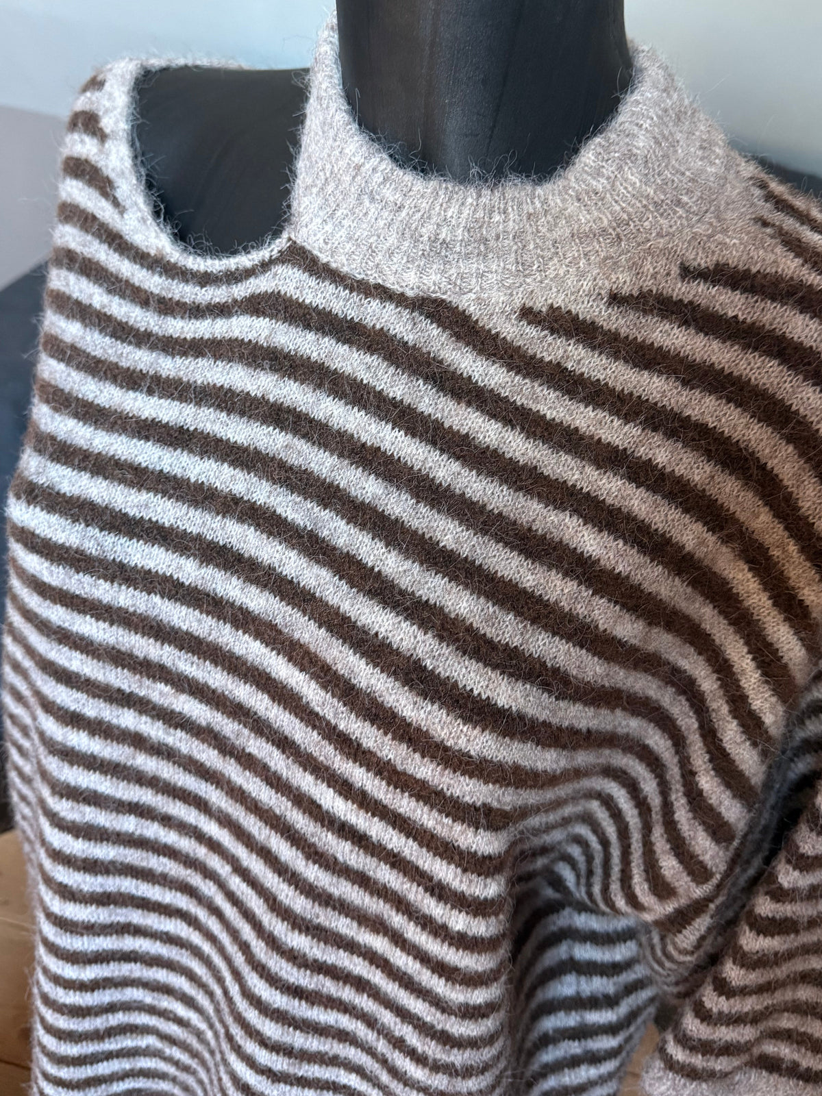 Pull beige à rayures 🤎