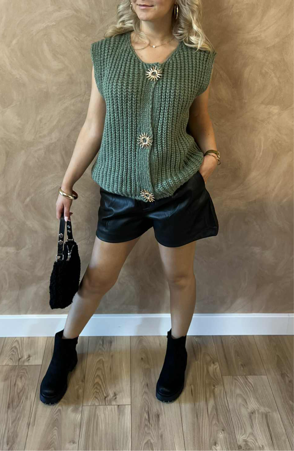 Short cuir noir