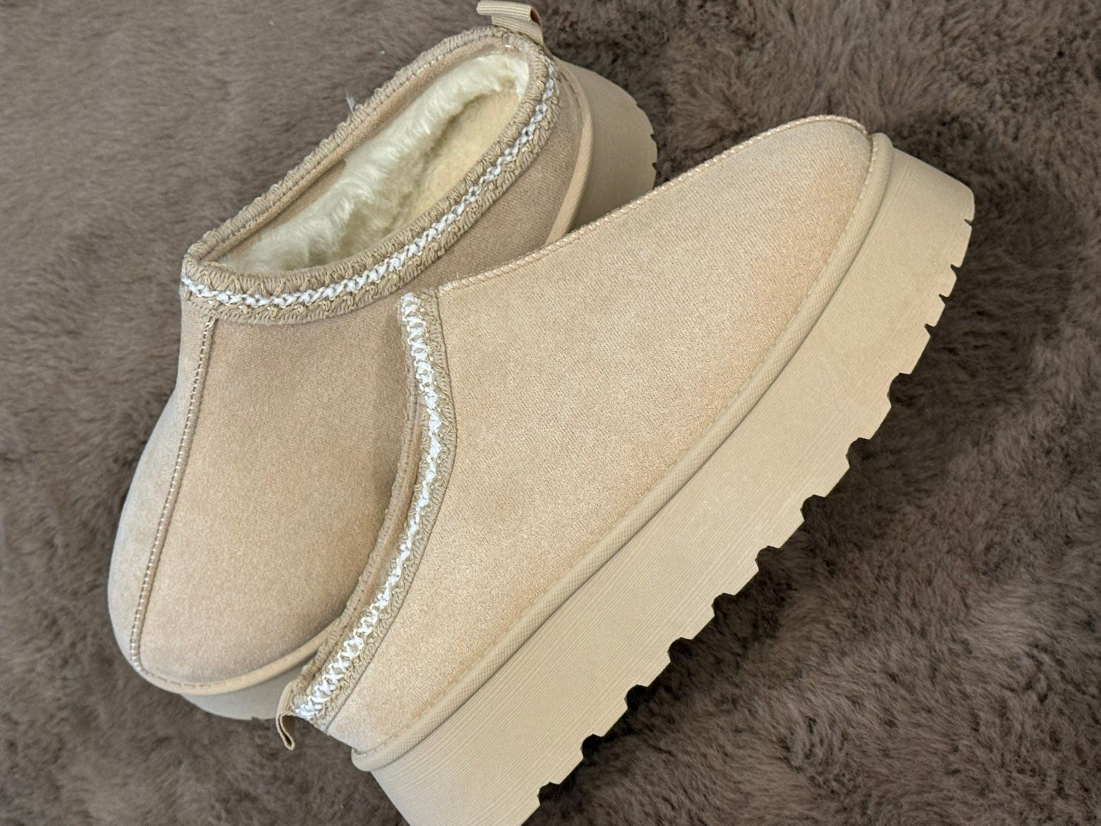 Pantoufles Beiges